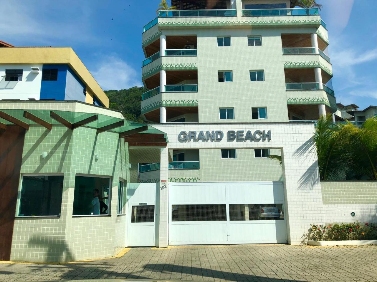 Condominio Grand Beach Ubatuba Eksteriør billede